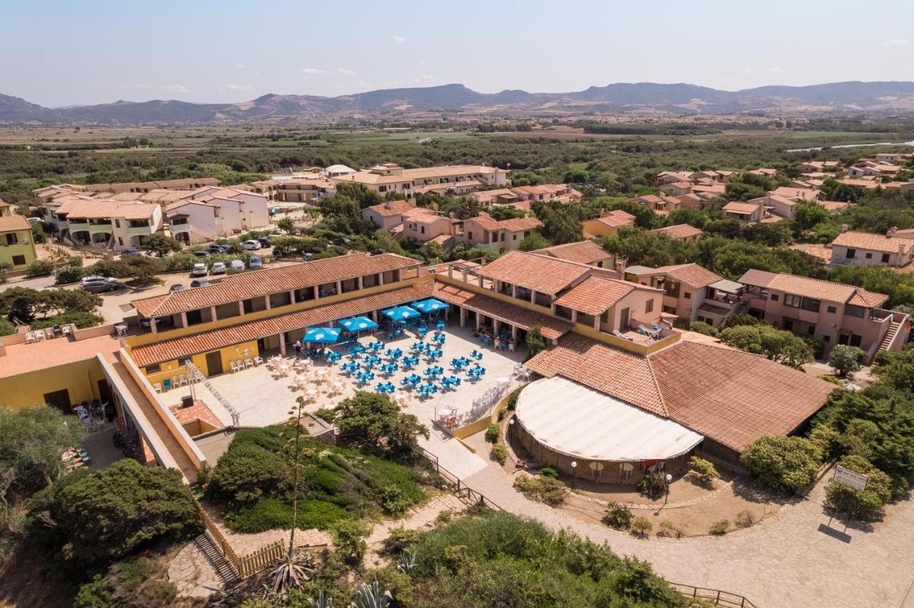 Mimose Beach Village Badesi Exterior photo