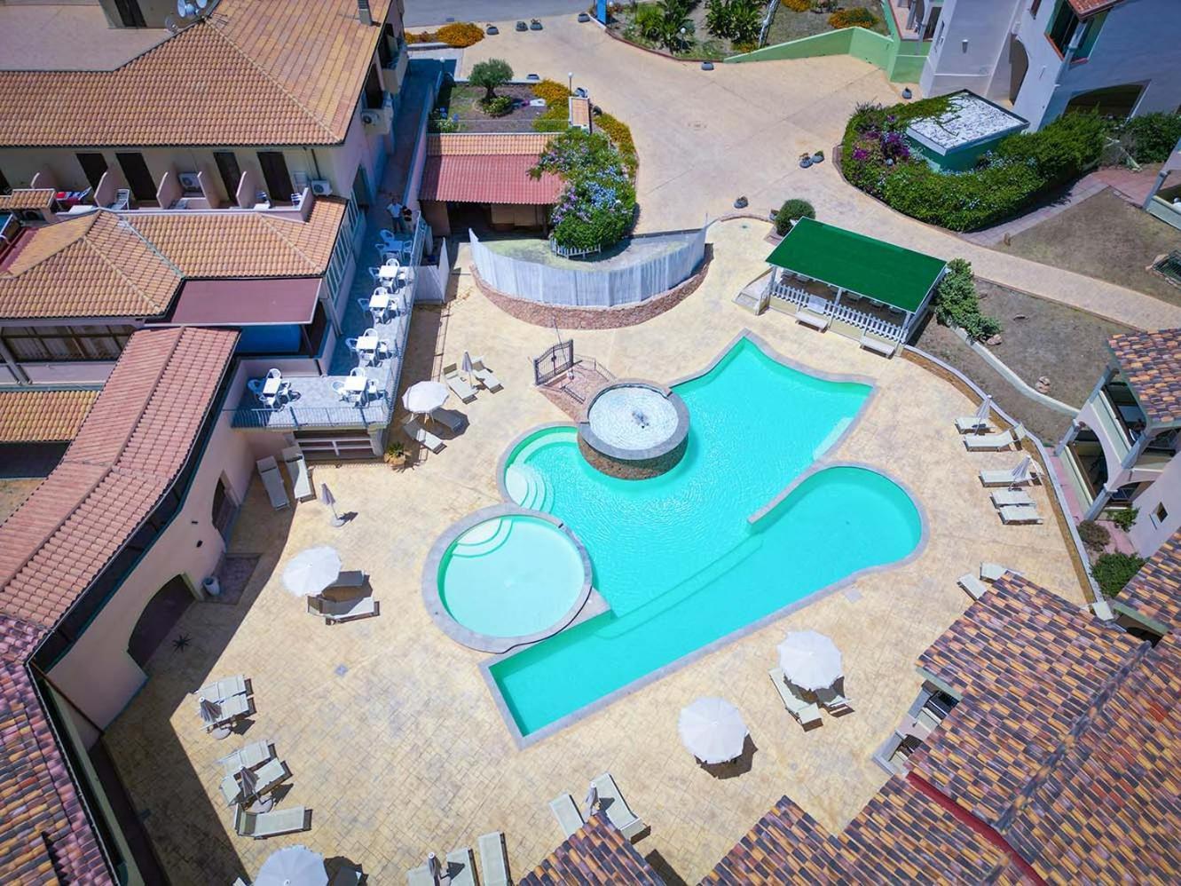 Mimose Beach Village Badesi Exterior photo