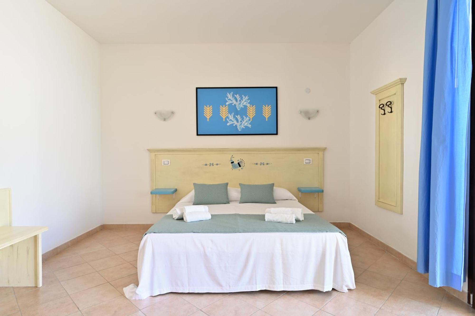 Mimose Beach Village Badesi Exterior photo