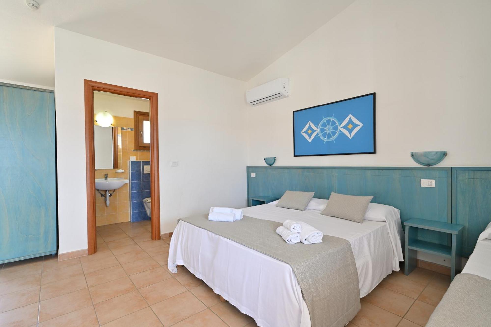 Mimose Beach Village Badesi Exterior photo