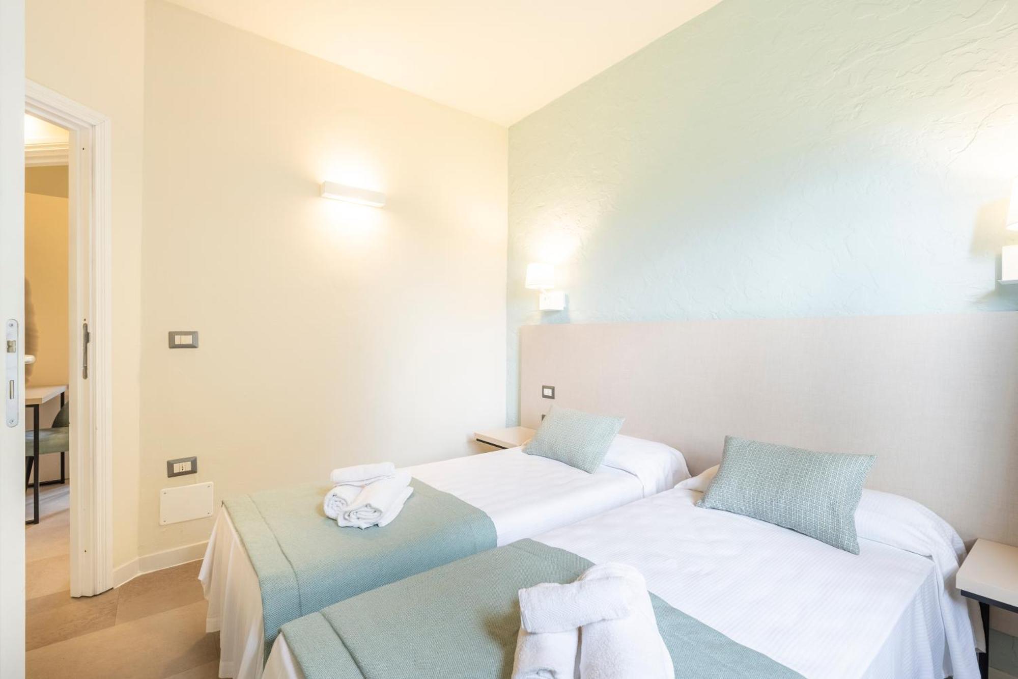 Mimose Beach Village Badesi Exterior photo