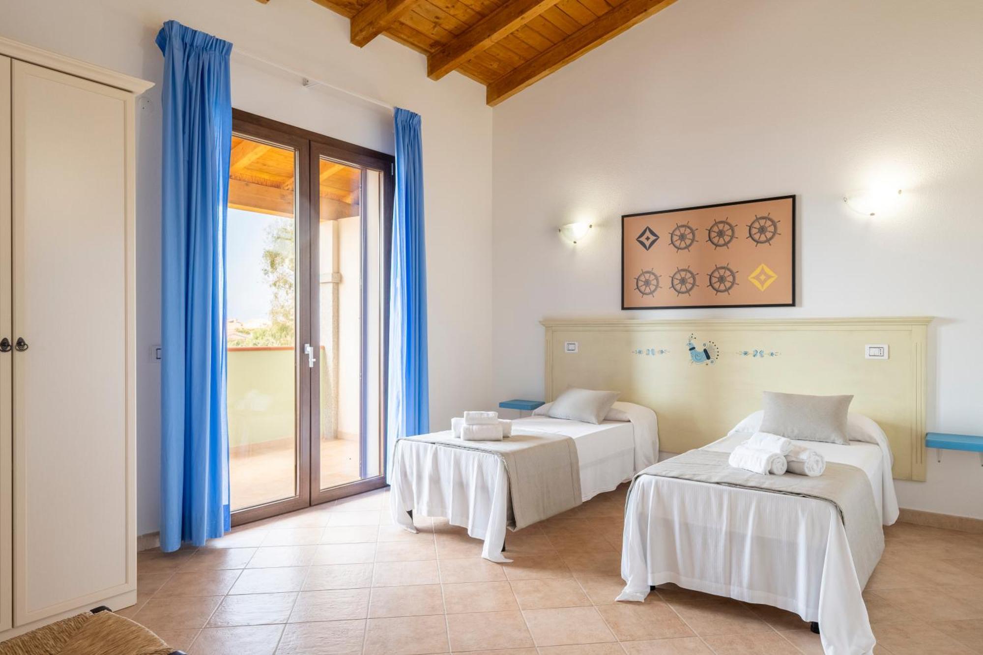 Mimose Beach Village Badesi Exterior photo